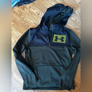 NWOT. Under Armour pull over 1/4 zip hooded sweatshirt. Size YXL
